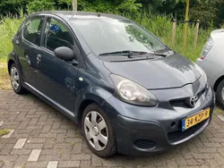 Zwart Gebruikt 2010 Toyota Aygo Hatchback | € 2.500 (Eerlijke prijs)