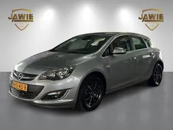 Grijs Gebruikt 2013 Opel Astra Sedan | € 8.750 (Iets duurder)