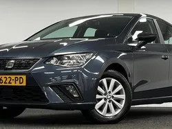Grijs, metallic lak Gebruikt 2019 Seat Ibiza Reference Hatchback | € 10.995 (Eerlijke prijs)