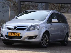 Grijs Gebruikt 2011 Opel Zafira Edition MPV | € 5.495 (Eerlijke prijs)