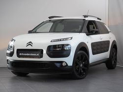 Wit (metallic) Gebruikt 2017 Citroën C4 Cactus PureTech Hatchback | € 7.850 (Eerlijke prijs)