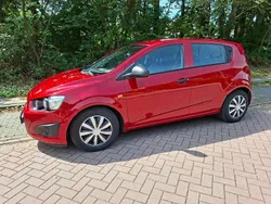 Rood Gebruikt 2011 Chevrolet Aveo LS Hatchback | € 3.650 (Eerlijke prijs)