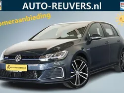 Grijs Gebruikt 2020 VW Golf VIII GTE Hatchback | € 23.900 (Eerlijke prijs)