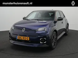 Blauw Gebruikt 2024 Renault R5 Iconic Hatchback | € 33.950
