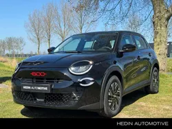 Zwart Nieuw 2025 Fiat 600E Urban SUV | € 30.357