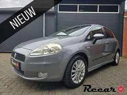 Grijs Gebruikt 2006 Fiat Grande Punto Dynamic Hatchback | € 2.495 (Eerlijke prijs)