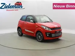 Rood, metallic lak Gebruikt 2018 Ligier JS50 Hatchback | € 10.845 (Eerlijke prijs)