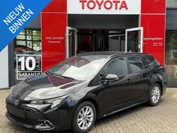 Zwart Gebruikt 2023 Toyota Corolla Stationwagen | € 26.400 (Goede deal)