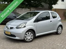 Grijs Gebruikt 2008 Toyota Aygo Hatchback | € 1.495 (Goede deal)