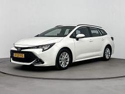 Wit Gebruikt 2024 Toyota Corolla Active Stationwagen | € 28.945 (Eerlijke prijs)