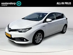 Wit Gebruikt 2018 Toyota Auris Hybrid Plus Hatchback | € 17.950 (Eerlijke prijs)