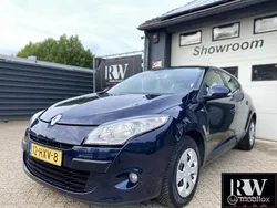 Blauw Gebruikt 2009 Renault Mégane III Dynamique Hatchback | € 2.995 (Eerlijke prijs)