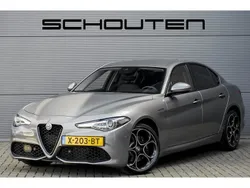 Grijs, metallic lak Gebruikt 2020 Alfa Romeo Giulia Veloce Sedan | € 37.900 (Eerlijke prijs)