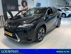 Zwart Gebruikt 2023 Lexus UX 250h Business Edition SUV | € 38.950 (Iets duurder)