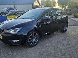 Zwart, metallic lak Gebruikt 2014 Seat Ibiza SC FR Hatchback | € 6.999 (Eerlijke prijs)