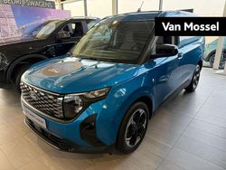 Blauw Nieuw 2025 Ford E-Transit Limited Van | € 32.774 (Duur)