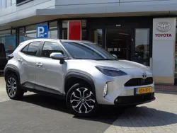 Grijs Gebruikt 2022 Toyota Yaris Cross Limited SUV | € 26.450 (Eerlijke prijs)