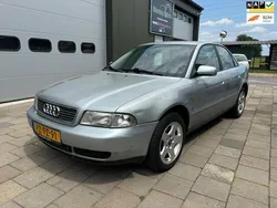 Grijs Gebruikt 1997 Audi A4 Sedan | € 500 (Goede deal)