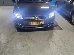 Bruin Gebruikt 2011 VW Passat Highline Stationwagen | € 6.250 (Eerlijke prijs)