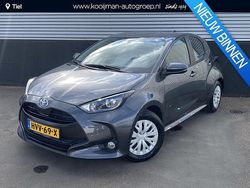 Grijs Gebruikt 2024 Toyota Yaris Active Hatchback | € 22.400 (Eerlijke prijs)