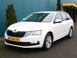 Wit Gebruikt 2020 Skoda Octavia Business Line Stationwagen | € 17.950 (Goede deal)