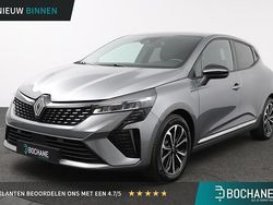 Grijs Gebruikt 2023 Renault Clio V Techno Hatchback | € 22.400 (Iets duurder)