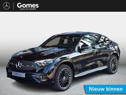 Zwart, metallic lak Nieuw 2025 Mercedes GLC400d AMG line Coupé | € 85.475 (Eerlijke prijs)