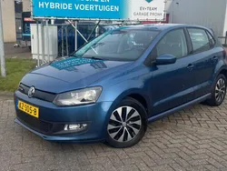 Blauw Gebruikt 2016 VW Polo Hatchback | € 12.499 (Eerlijke prijs)