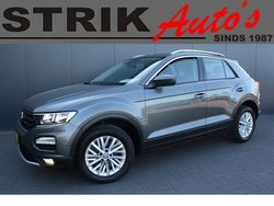 Grijs, metallic lak Gebruikt 2018 VW T-Roc Style SUV | € 19.389 (Goede deal)