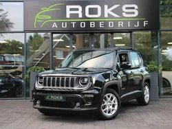 Zwart Gebruikt 2023 Jeep Renegade Longitude SUV | € 28.550 (Eerlijke prijs)