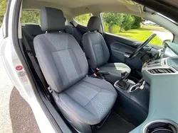 Wit Gebruikt 2010 Ford Fiesta Titanium Hatchback | € 3.995 (Iets duurder)
