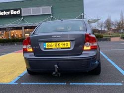 Grijs Gebruikt 2005 Volvo S40 Momentum Sedan | € 2.850 (Duur)
