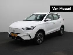 Wit Gebruikt 2022 MG ZS Comfort Sedan | € 18.900 (Eerlijke prijs)