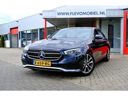Blauw Gebruikt 2021 Mercedes E200 Business Sedan | € 40.950 (Eerlijke prijs)