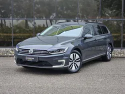 Grijs Gebruikt 2023 VW Passat GTE Stationwagen | € 20.945