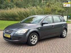 Gebruikt 2008 Kia Ceed Hatchback | € 2.699 (Goede deal)