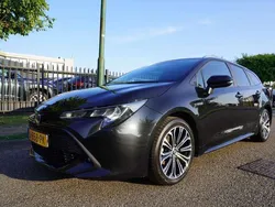 Zwart Gebruikt 2020 Toyota Corolla Business Edition Stationwagen | € 19.945 (Eerlijke prijs)