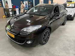 Bruin Gebruikt 2012 Renault Mégane GrandTour Bose Edition Stationwagen | € 3.949 (Eerlijke prijs)