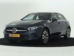 Blauw Gebruikt 2021 Mercedes A250 Hatchback | € 26.945 (Goede deal)