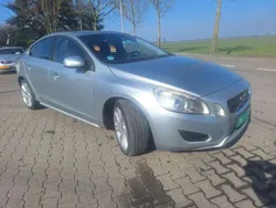 Zilver Gebruikt 2010 Volvo S60 Sedan | € 9.800 (Eerlijke prijs)