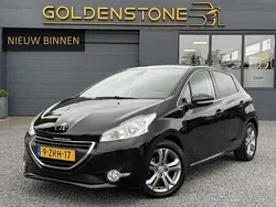 Zwart Gebruikt 2015 Peugeot 208 Allure Hatchback | € 6.949 (Goede deal)
