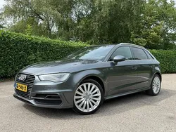 Grijs Gebruikt 2015 Audi A3 Sportback S-Line Hatchback | € 12.888 (Eerlijke prijs)