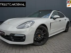 Grijs Gebruikt 2017 Porsche Panamera Sedan | € 49.950