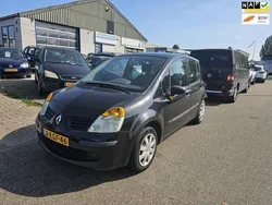 Zwart Gebruikt 2005 Renault Modus Authentique MPV | € 2.350 (Eerlijke prijs)