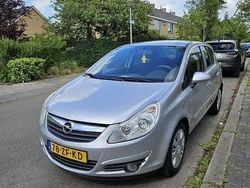 Grijs Gebruikt 2008 Opel Corsa Enjoy MPV | € 4.750 (Eerlijke prijs)