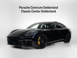 Zwart Nieuw 2025 Porsche Panamera Turbo S Sedan | € 281.726