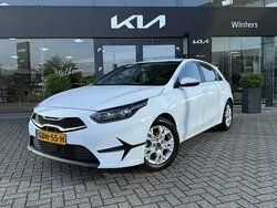 Wit Gebruikt 2024 Kia Ceed Hatchback | € 23.945 (Eerlijke prijs)