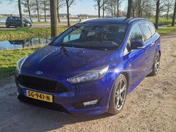 Blauw Gebruikt 2018 Ford Focus ST-Line Stationwagen | € 7.500 (Super prijs)