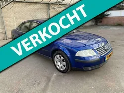 Blauw Gebruikt 2004 VW Passat Sportline Sedan | € 2.250 (Iets duurder)