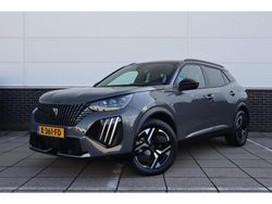 Grijs Gebruikt 2023 Peugeot e-2008 GT SUV | € 27.885 (Iets duurder)
